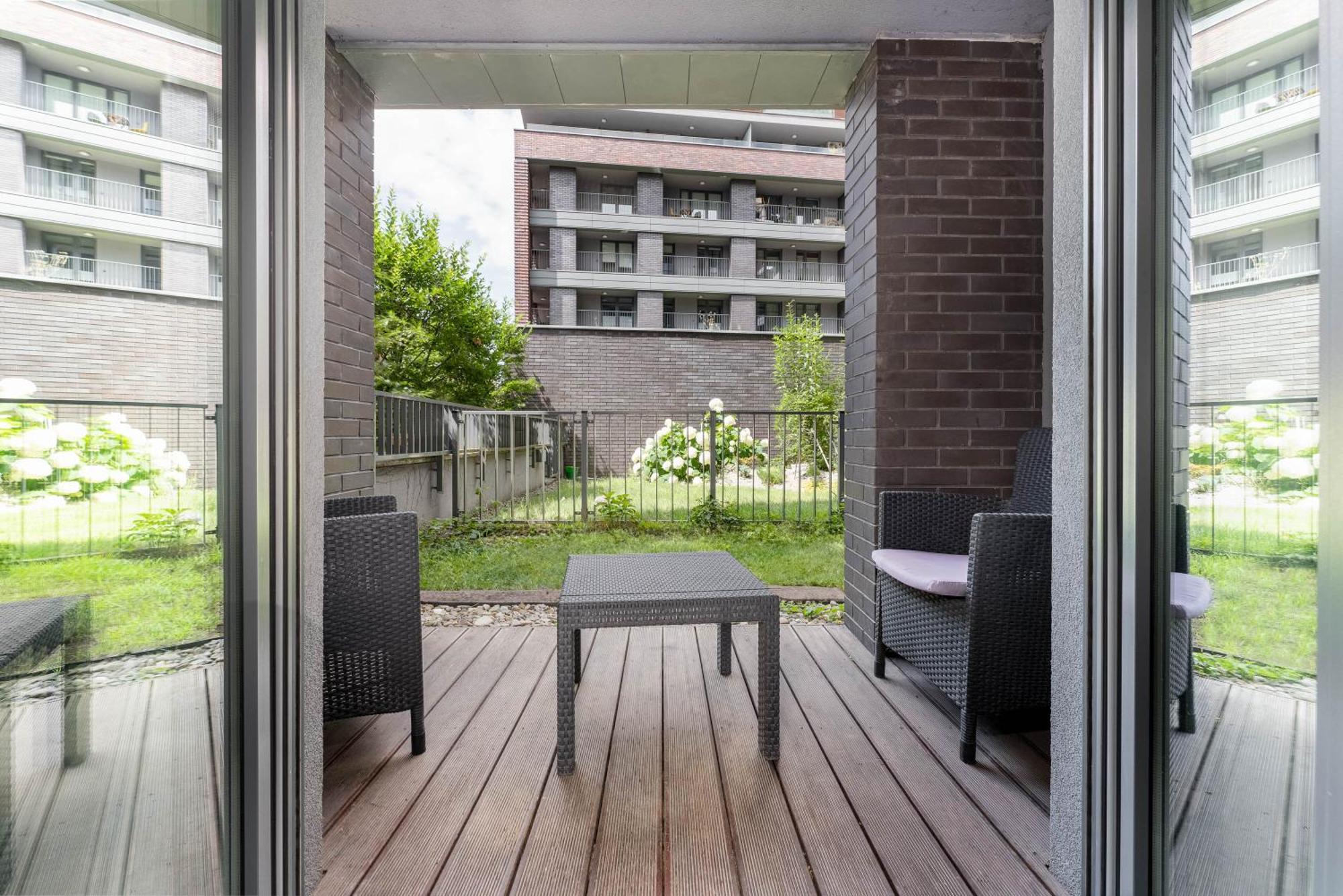 Nadwislanska 11 Apartment With Garden クラクフ エクステリア 写真