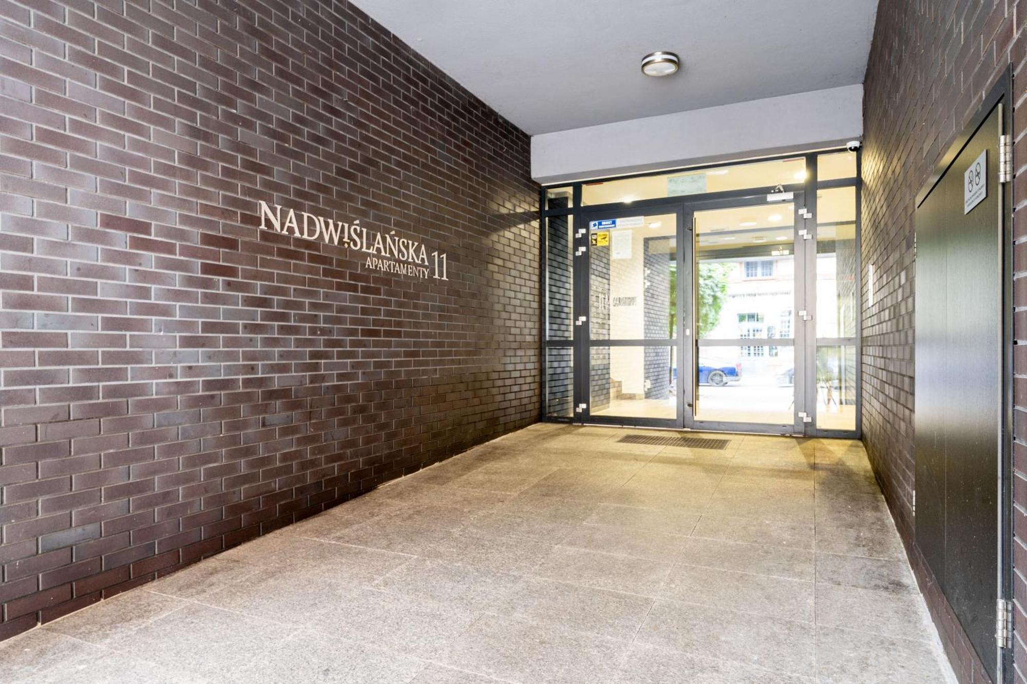 Nadwislanska 11 Apartment With Garden クラクフ エクステリア 写真
