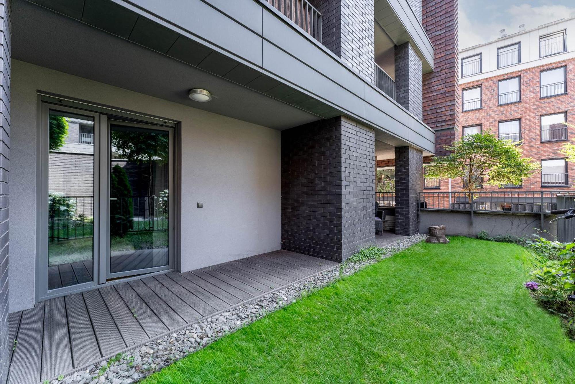 Nadwislanska 11 Apartment With Garden クラクフ エクステリア 写真